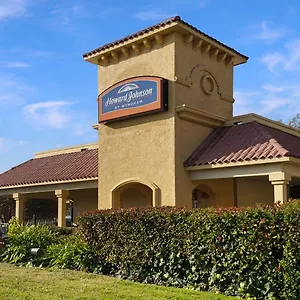 Howard Johnson By Wyndham Downtown Hotel Sacramento